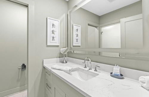 New Listing! Seagrove Villa 3A - Luxurious Ocean View! - Foto 16