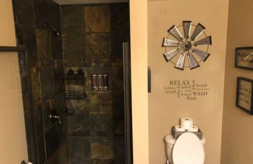 Penthouse Mountain Haven with Community Spa Room - Foto 19