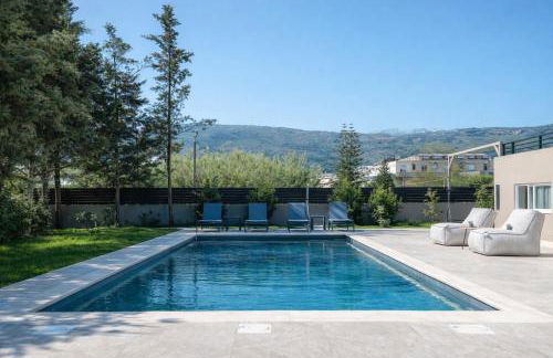 Sweven Villa Private Pool & Absolute Privacy , Stunning Sunsets - Photo 6