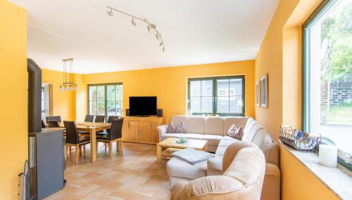 Spacious semi-detached house with wood stove located directly on the Rennsteig - Foto 2