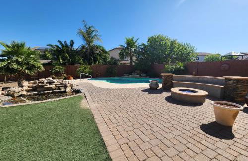 Oasis Villa With Pool, Putting Green & Pool Table - Photo 9