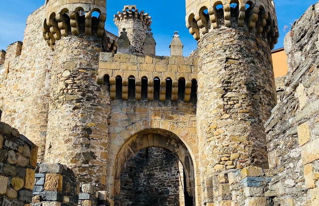 Visita guiada por Ponferrada y su castillo - Foto 1