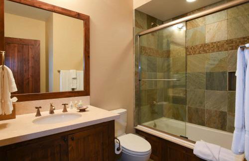 Luxury Northstar Home| hot tub| walk to ski lifts - Foto 16