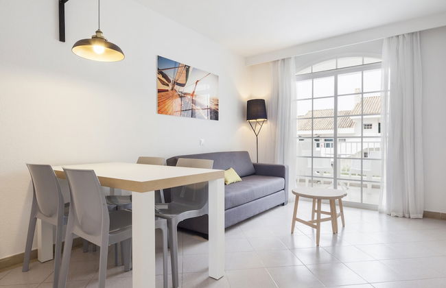 Hotel ILUNION Menorca - Photo 9