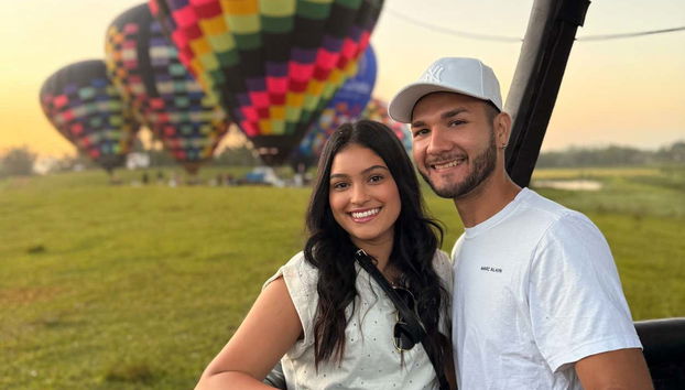 From the safety of the basket, you'll enjoy stunning views