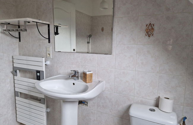 Comfortable Holiday Home, Near Goelo Coast, Pordic - Photo 12