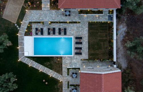 Lichnos Luxury Suites - Photo 42