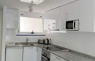 Coral House - La Calma - Playa Flamenca - big terrace & 4 Swimming pools. - Foto 7