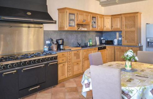 Lovely Home In Sainte Alvère With Sauna - Foto 8