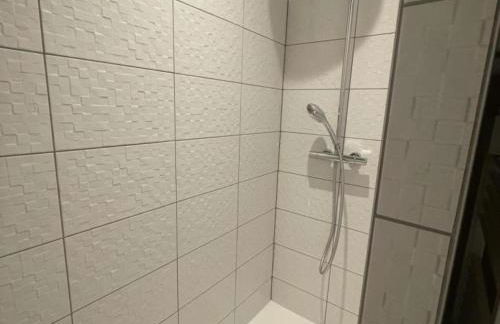 Gîte de Charme à Avoine avec Spa Privé et Jardin - FR-1-381-621 - Foto 27