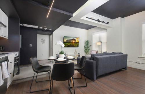 Sleek 2BR On Rvrwalk Gym Parking Near Conv Ctr - Foto 2