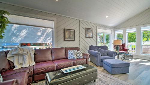 Bright Home with Dock on Lake Conroe! - Foto 4