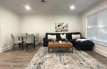 New Apt 2 Bed 2 Bath with Amazing PATIO - Foto 1