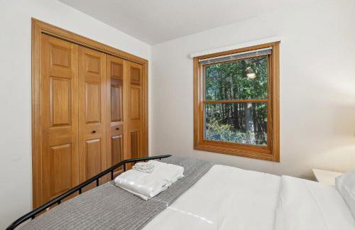 Top of the Hill Cabin by Simple Life Rental - Foto 25