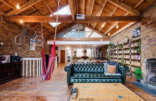 Penthouse Loft apartment with roof terrace Not for events or parties - Foto 3