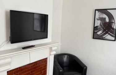 Tranquil 3BR in Portsmouth - Photo 4