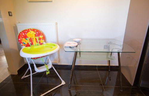 Τraditional fully detached villa on a luxurious hillock of Thessaloniki with its own garden also for family & wedding gatherings for 10 to 25 people only 15 minutes from airport - Foto 62