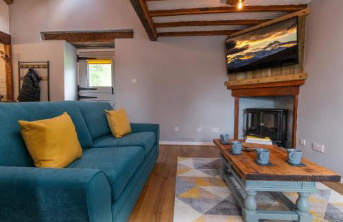 Barn Retreat with Valley Views & Onsite Dog Field - Foto 7