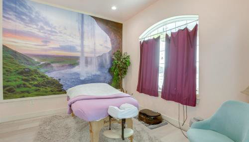 Aircraft Tours! Fly-In Hangar Apt in New Waverly - Foto 2