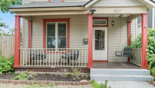 City Oasis Awaits Cozy DT Home With Hot Tub Vikings - Foto 2