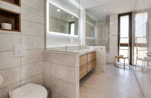 Luxury Spa Villa w Heated Pool, Jacuzzi & Sauna - Photo 44