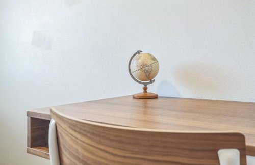 Chic and Modern Getaway with Gym 5 Min to Downtown - Foto 18