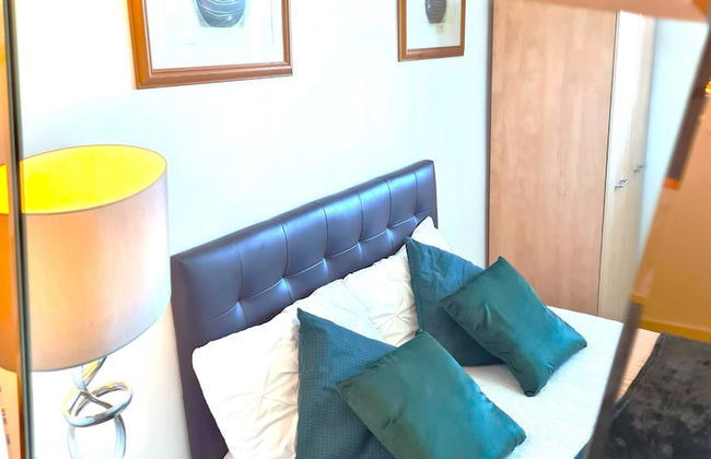 2 bedroom Central Flat with Parking - Foto 4