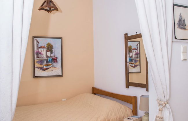 Hotel Elena - Photo 12