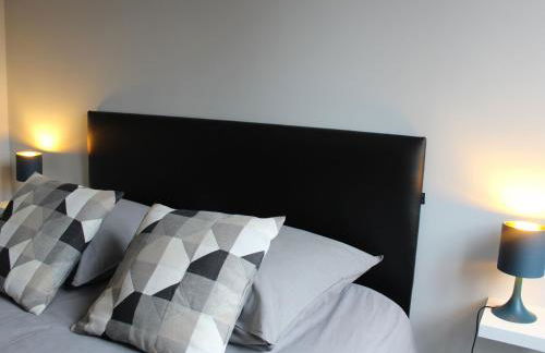 Appartement Central à Briey : 2 Ch, Cuisine équipée, Proche Commerces et Activités - FR-1-584-105 - Foto 13