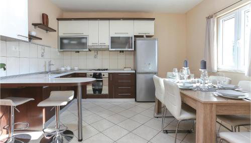 Two-Bedroom Holiday Home In Neoric - Foto 4