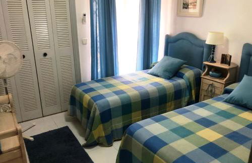 Precioso dúplex con piscina, en 1ª linea de playa - Foto 18