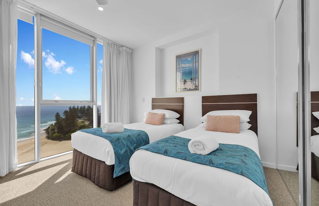 Reflection Tower Two - Foto 8