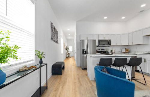 Uptown Haven Walkable Home with Bikes and Firepit near Downtown - Foto 16