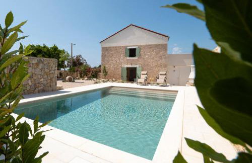 BRAND NEW Stone house MARCELA, 3 double bedrooms, pool - Foto 36