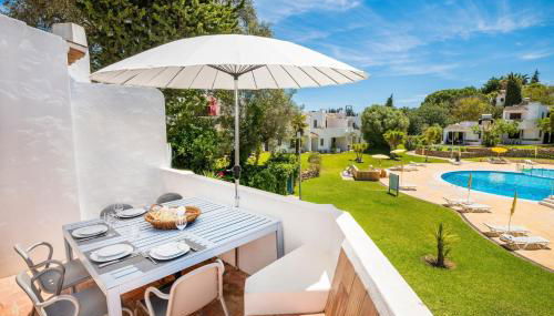 Albufeira Sunny Days | Pool View Family Apartment - Foto 2