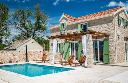 Villa Cavalleria Rusticana with heated pool and vineyard - Photo 16