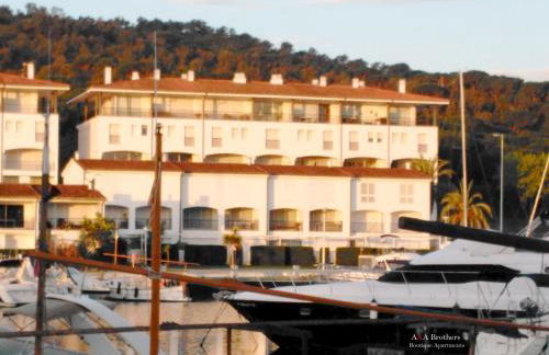 A&A Brothers Boutique -The Suites Apartments- - Foto 12