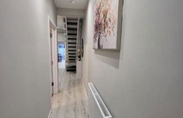 Cosy Four Bedroom Home - Foto 8