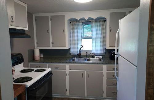 Peaceful Cabin on Rough River - Foto 25