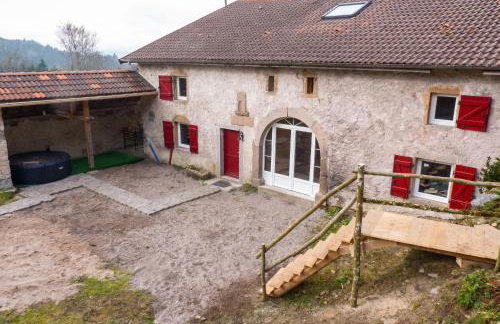 Maison spacieuse à Arrentès-de-Corcieux avec jacuzzi - Photo 14