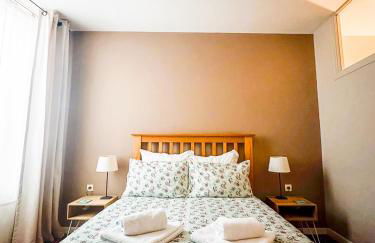 Cozy - Centre Historique - Gare à proximité - Grande Terrasse - Photo 4