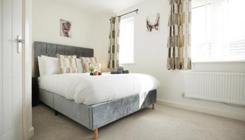 Gregor Place By N And N Stays Modern four Bedroom House in Calne with Private Parking, perfect for teams or families staying in the area, Long stays welcome - Foto 2