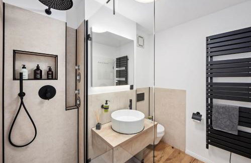 EDLER WOHNRAUM Elegantes Apartment mit Balkon, Boxspringbett, Kaffeevollautomat, Lift & Parkplatz - Foto 18