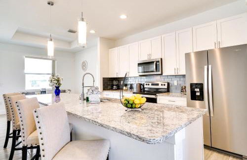 Furnished Lanai and Yard Comfy Lehigh Acres Getaway - Foto 3