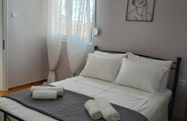 Toula's House - Photo 15