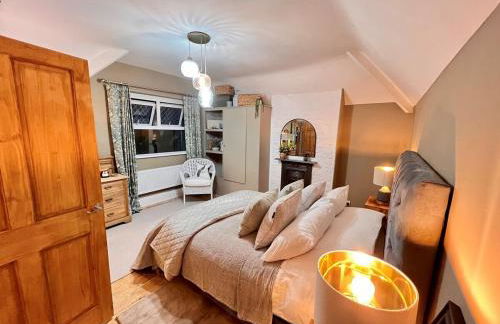 6 Luxury home near family park Pet friendly - Photo 11