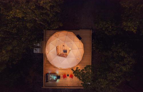 Cozy Chalet & Luxe Domes Retreat w Stunning Views - Foto 25