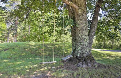 Simple Cranberry and Wine Farm Home with Fire Pit! - Photo 24