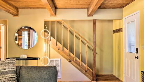 Spacious Groveland Cabin with Wraparound Deck! - Foto 4