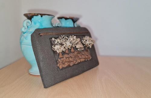 Large 3 Bed Flat, Free Parking-by Holiday Homes - Foto 24